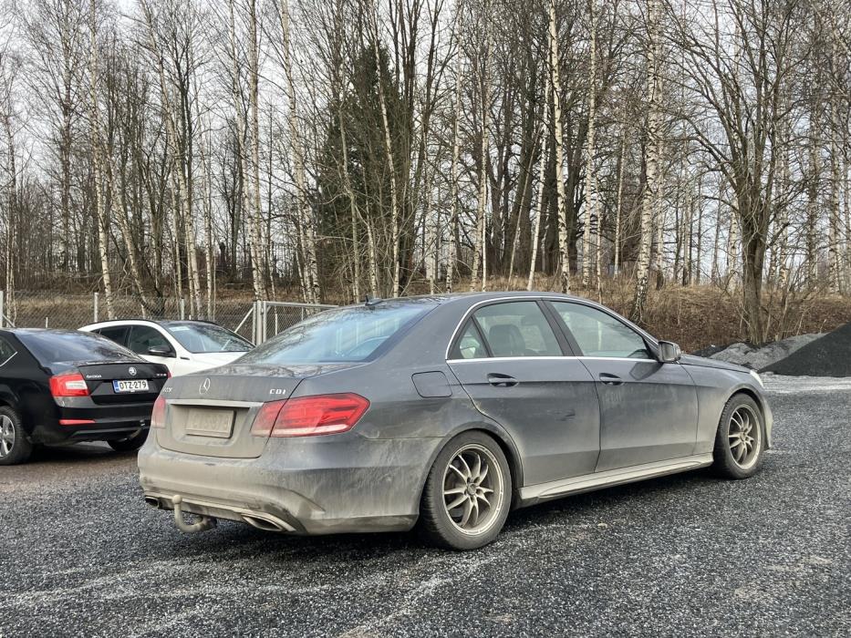 MERCEDES-BENZ E 2013