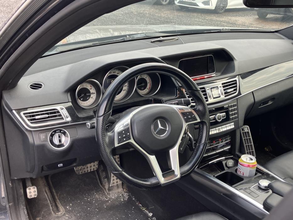 MERCEDES-BENZ E 2013