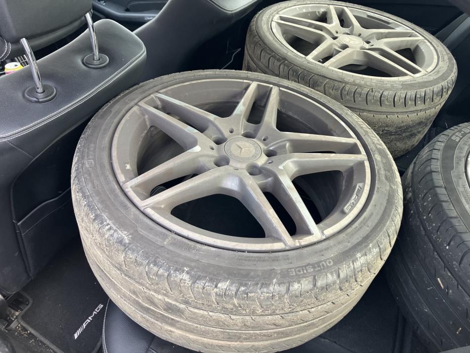 MERCEDES-BENZ E 2013