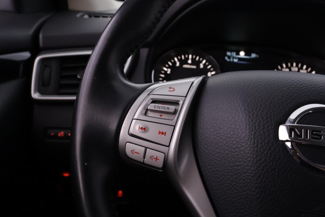 NISSAN Qashqai 2016