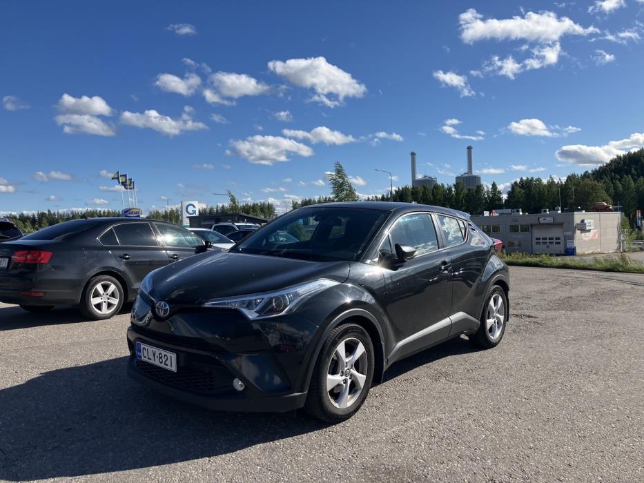 TOYOTA C-HR 2019