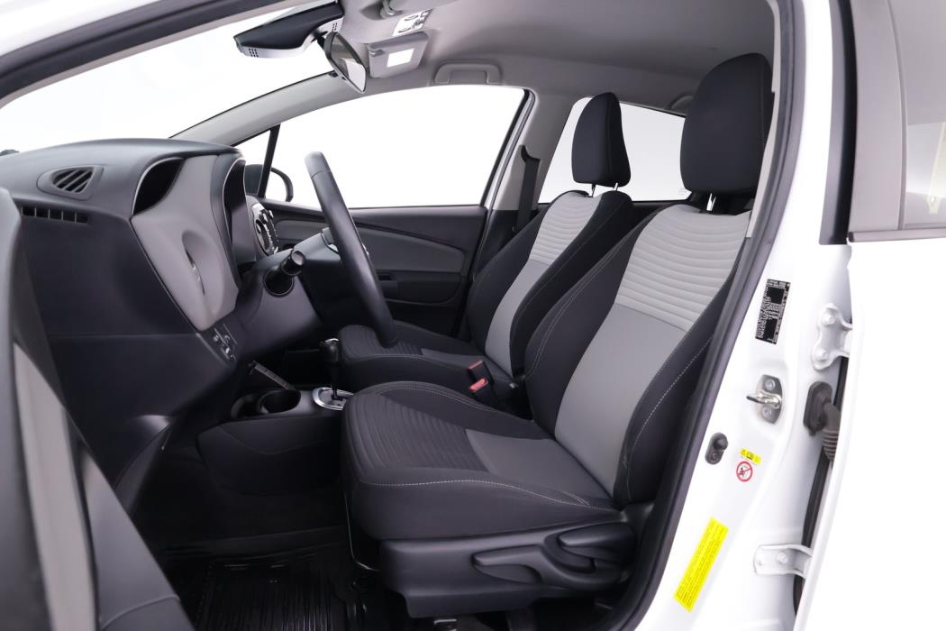 TOYOTA Yaris 2019