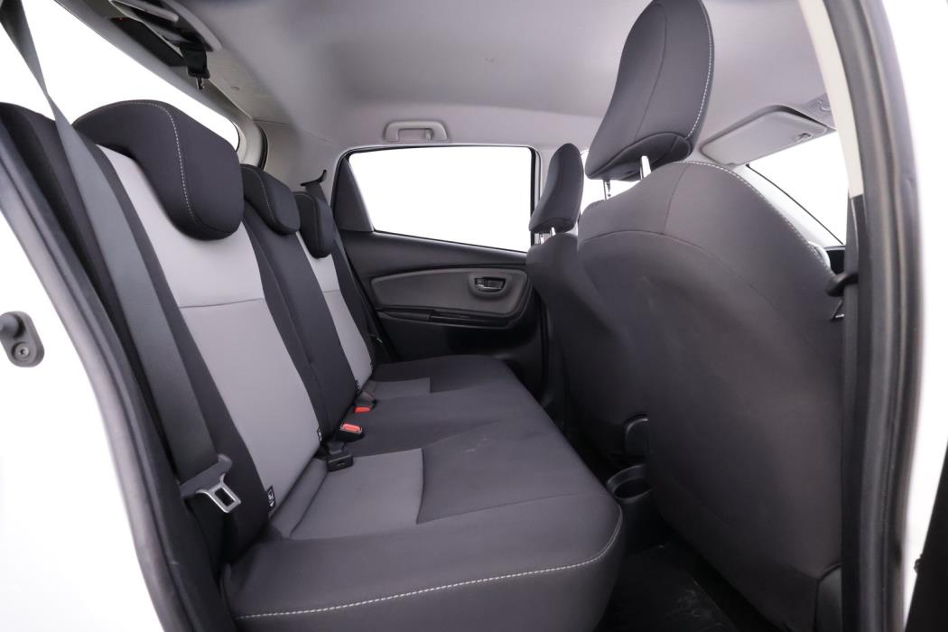 TOYOTA Yaris 2019