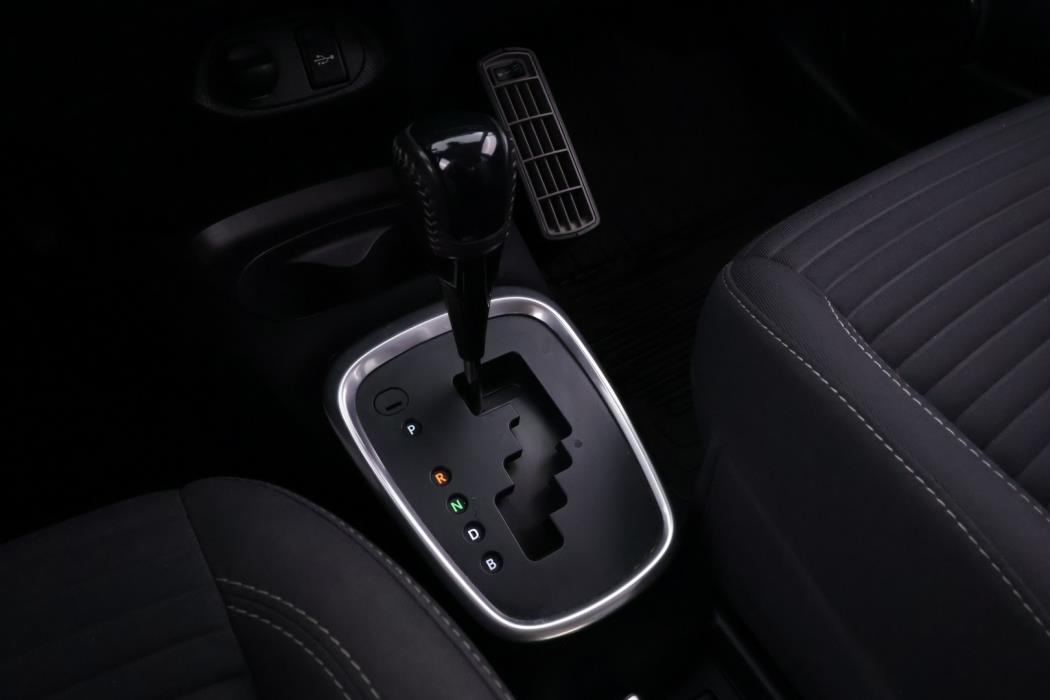 TOYOTA Yaris 2019