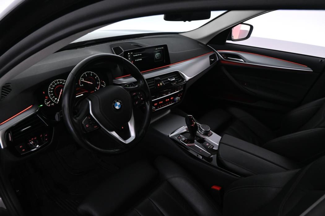 BMW 518 2019