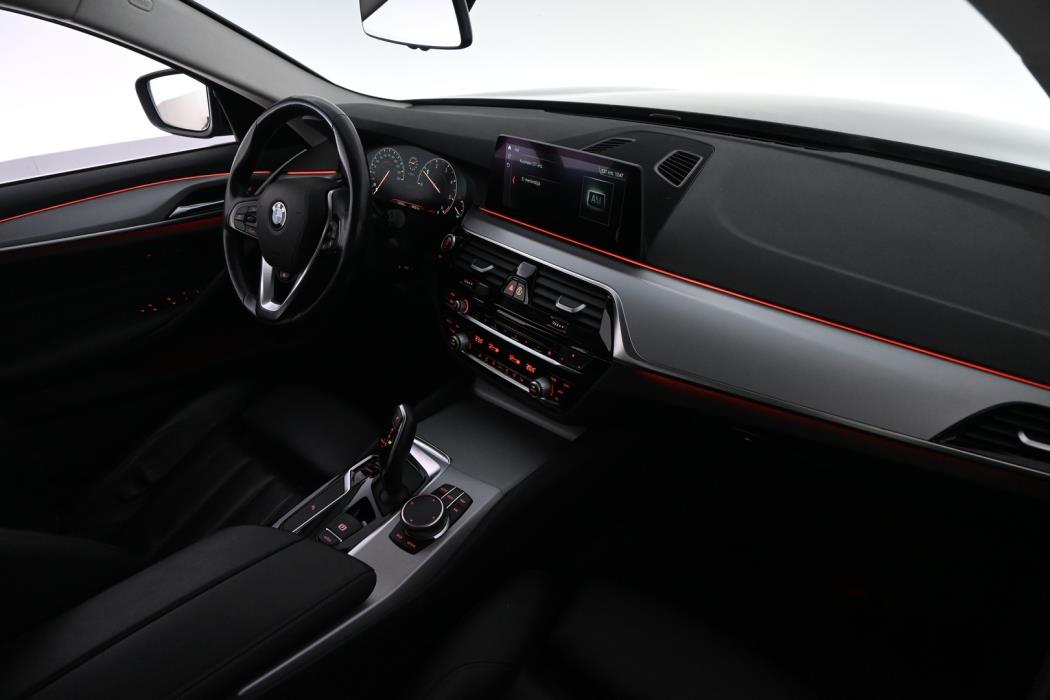 BMW 518 2019
