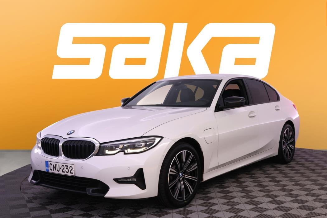 BMW 330 2020