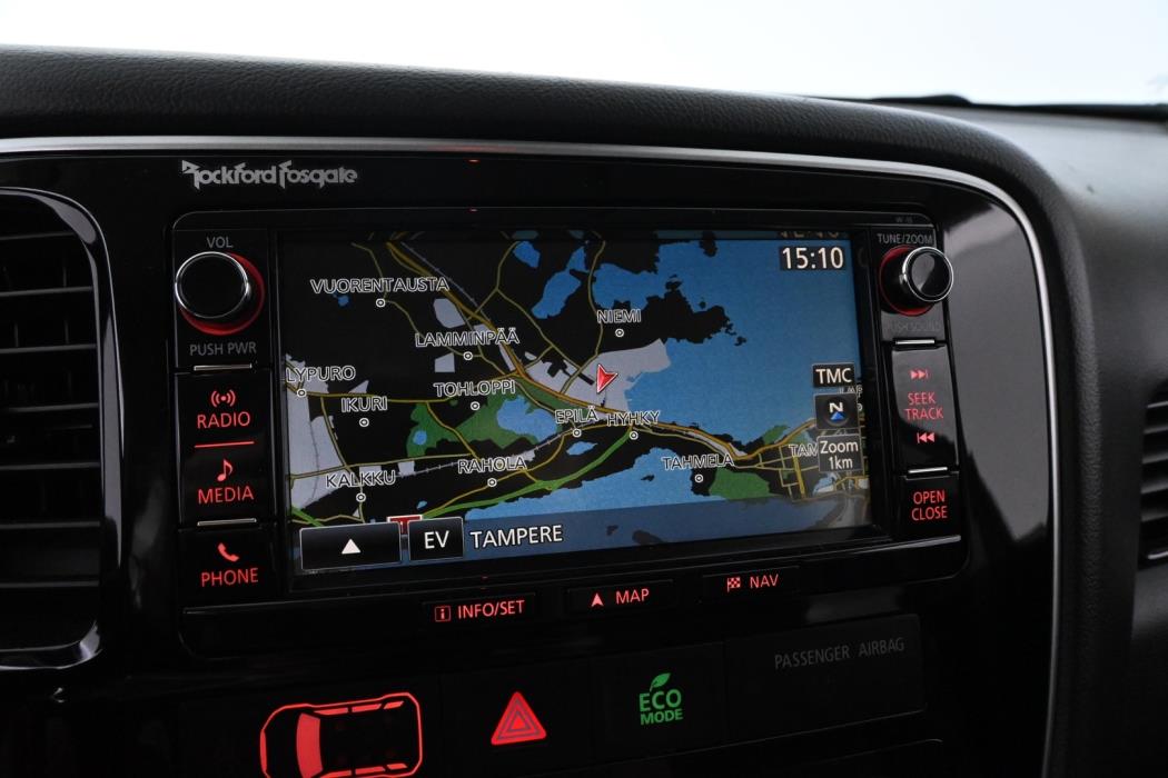 MITSUBISHI Outlander PHEV 2016