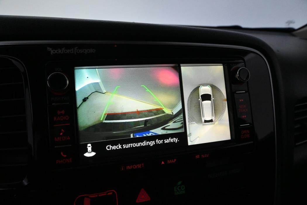 MITSUBISHI Outlander PHEV 2016