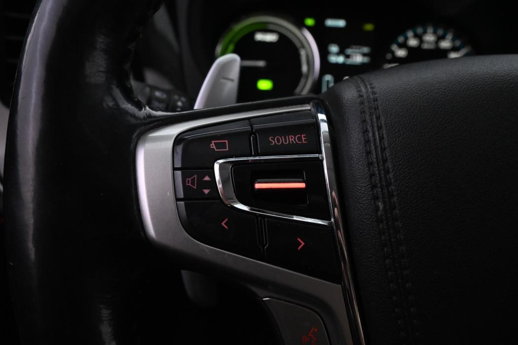 MITSUBISHI Outlander PHEV 2016