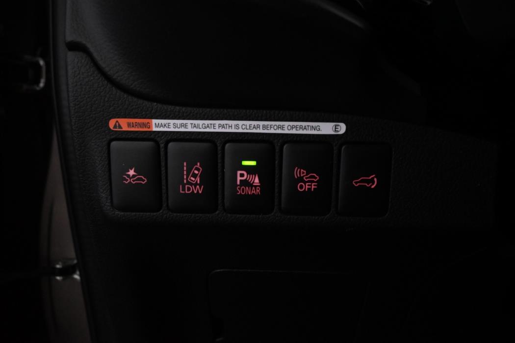 MITSUBISHI Outlander PHEV 2016