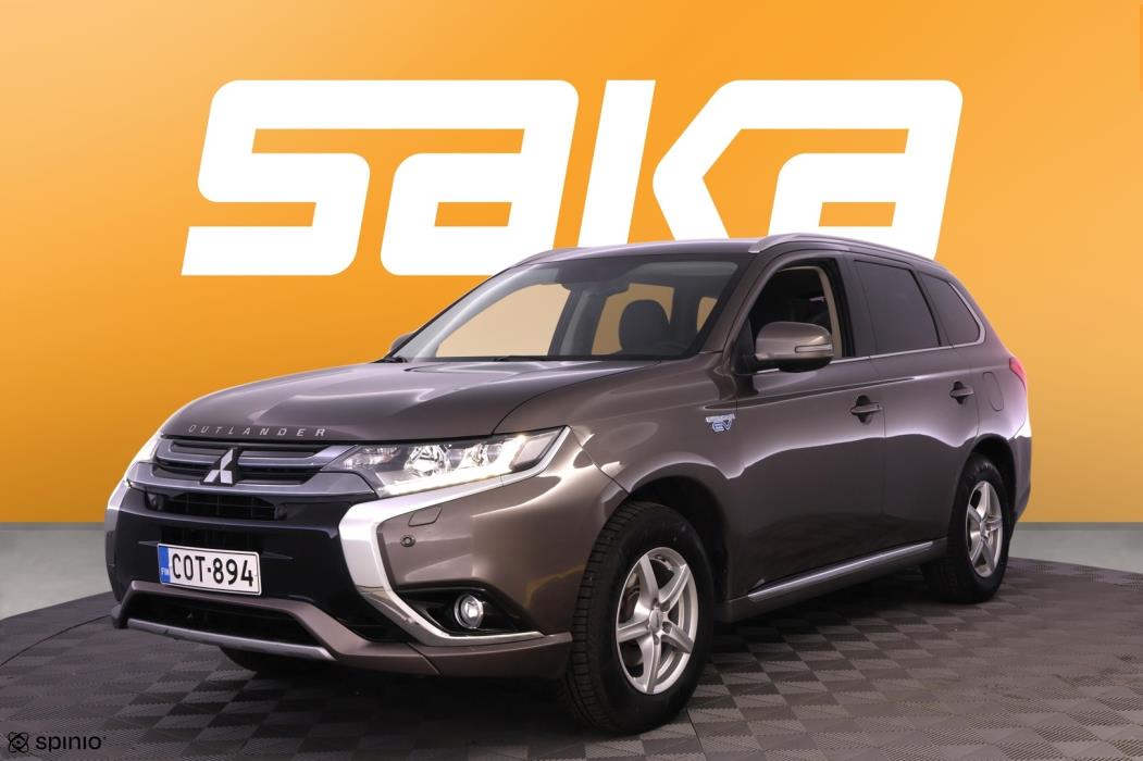 MITSUBISHI Outlander PHEV 2016