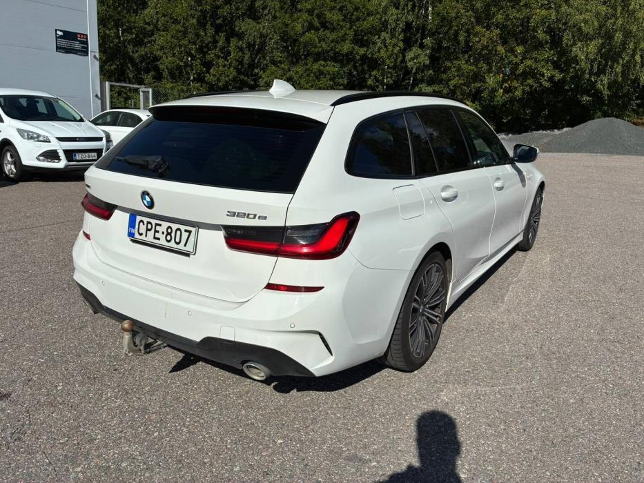 BMW 320 2021