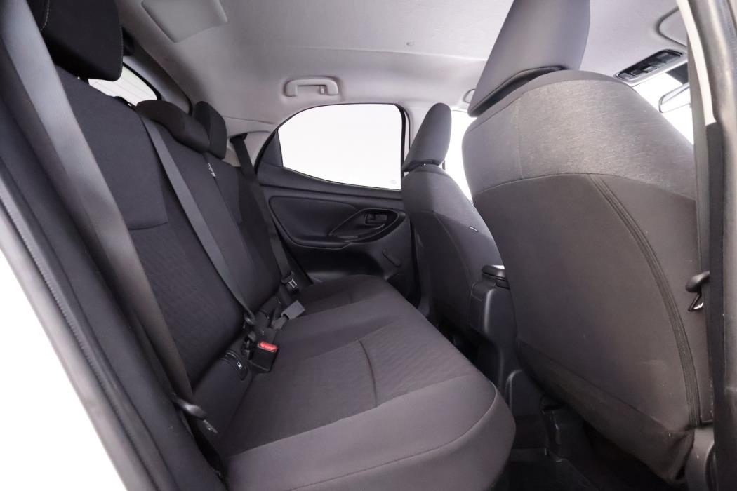 TOYOTA Yaris 2021