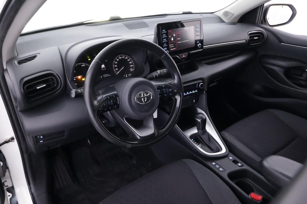 TOYOTA Yaris 2021
