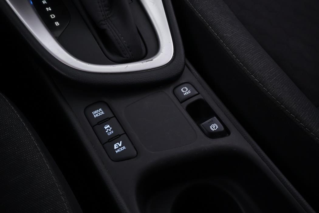 TOYOTA Yaris 2021