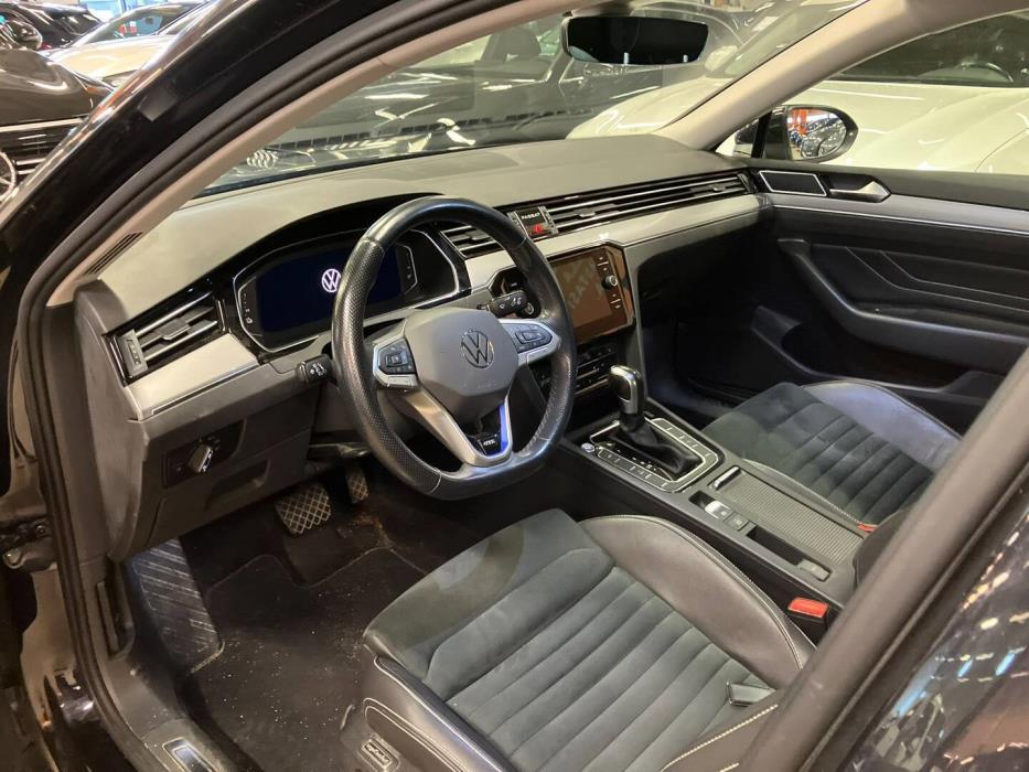 VOLKSWAGEN Passat 2021