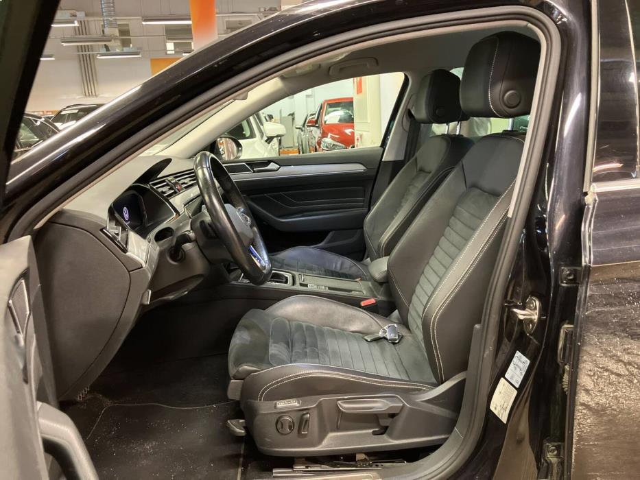 VOLKSWAGEN Passat 2021