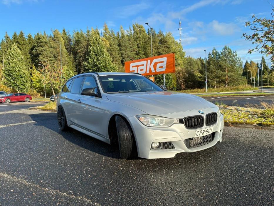 BMW 330 2013