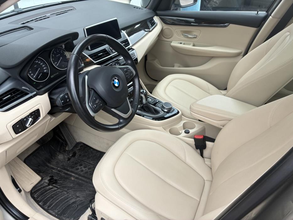 BMW 225 2018