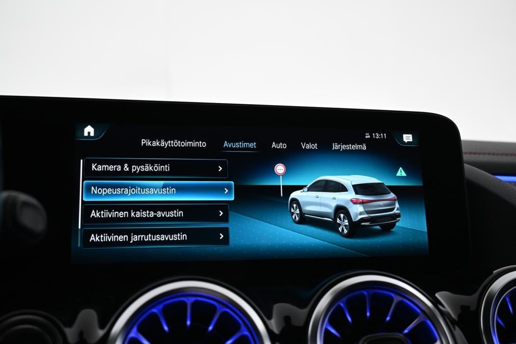 MERCEDES-BENZ EQA 2022