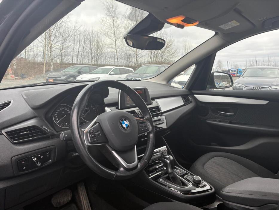 BMW 218 2015