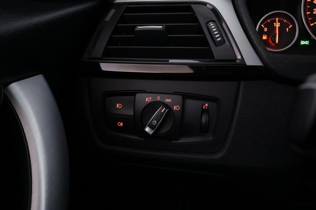 BMW 320 2014