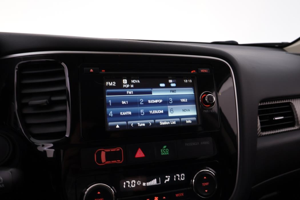 MITSUBISHI Outlander 2015