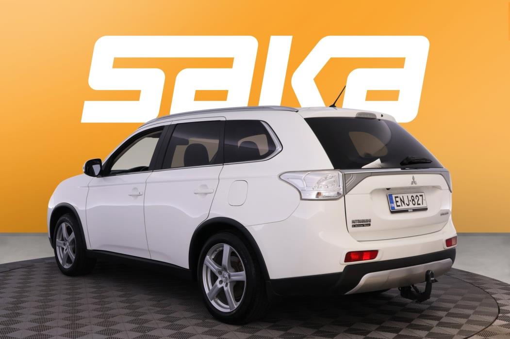MITSUBISHI Outlander 2015