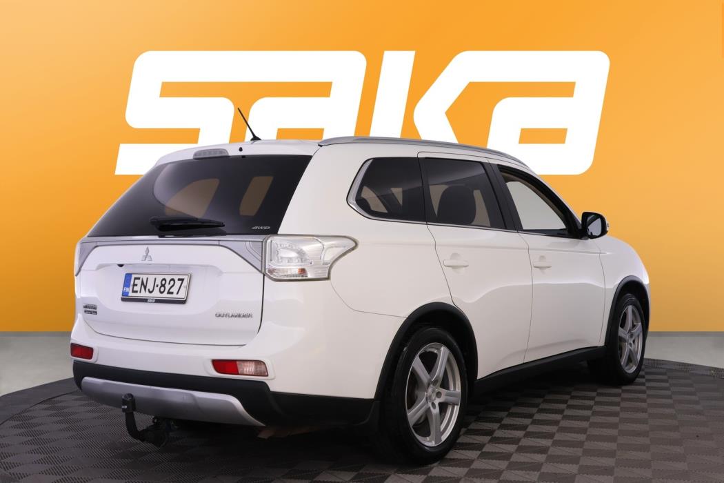 MITSUBISHI Outlander 2015