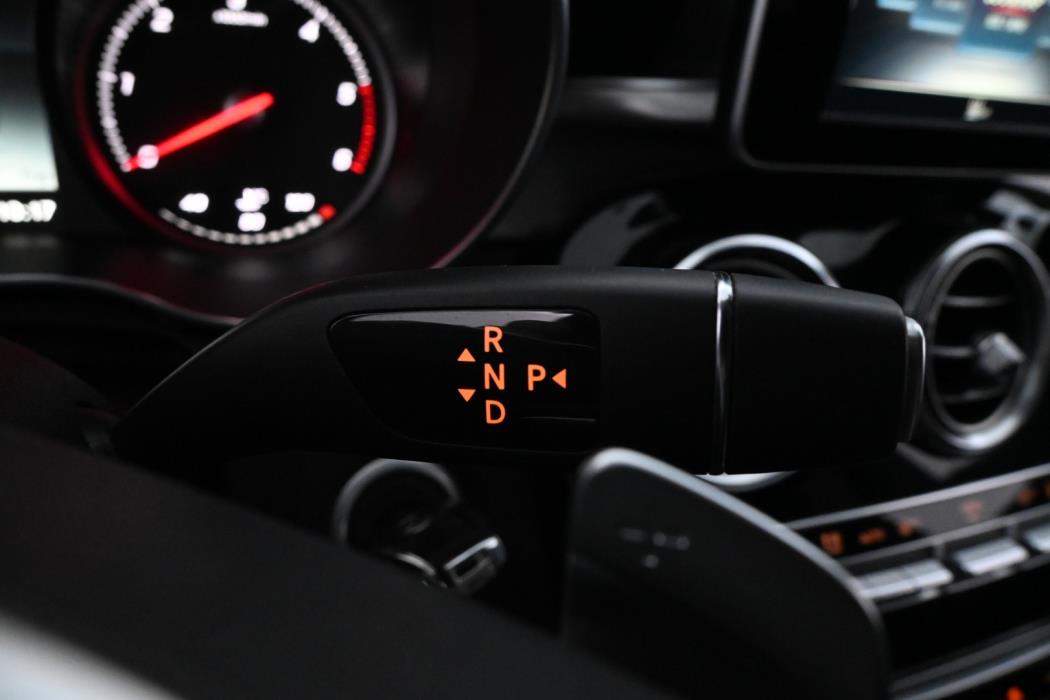 MERCEDES-BENZ C 2018