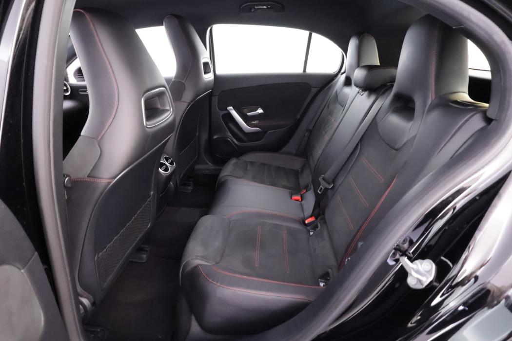 MERCEDES-BENZ A 2019