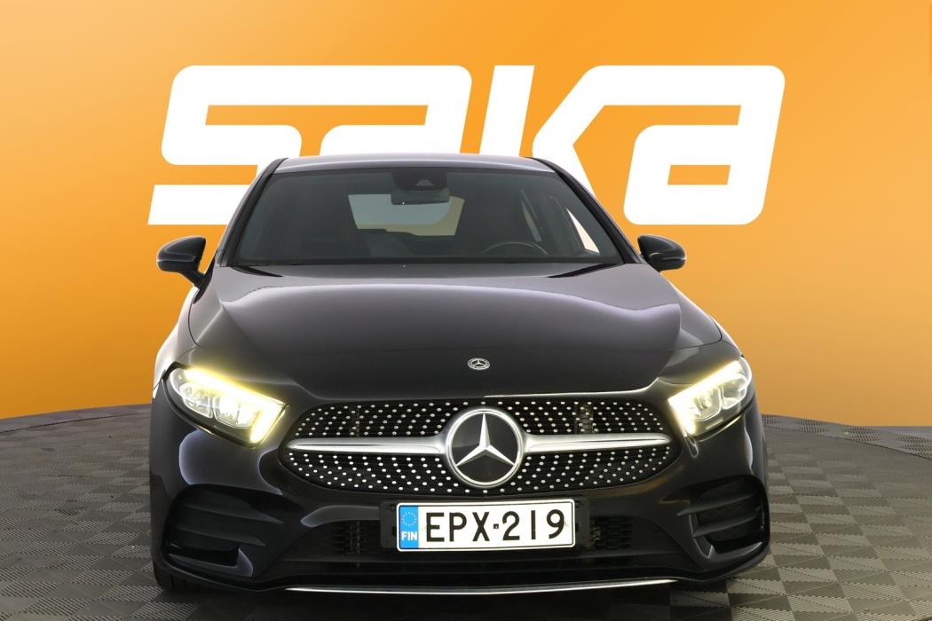 MERCEDES-BENZ A 2019