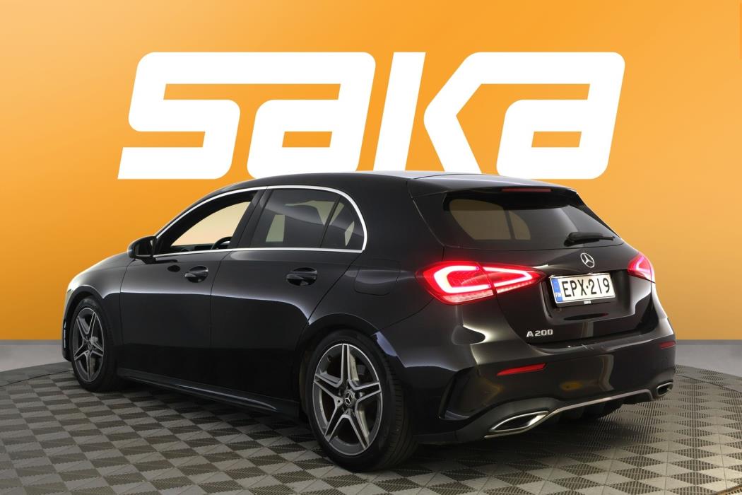 MERCEDES-BENZ A 2019