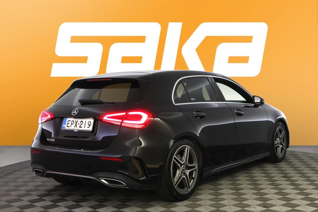 MERCEDES-BENZ A 2019