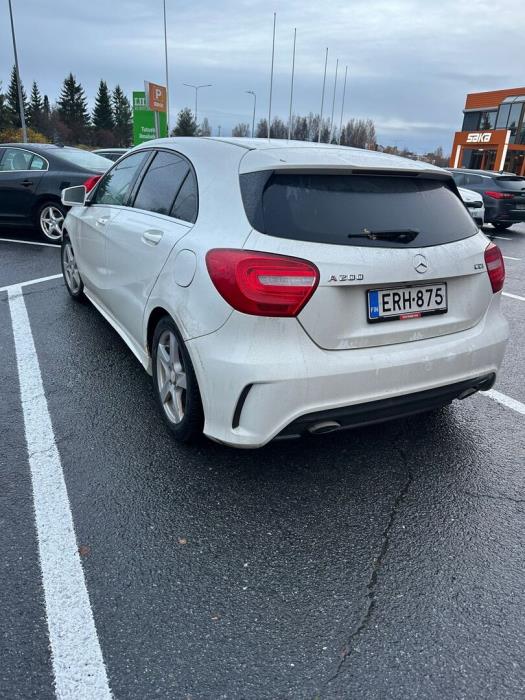 MERCEDES-BENZ A 2013