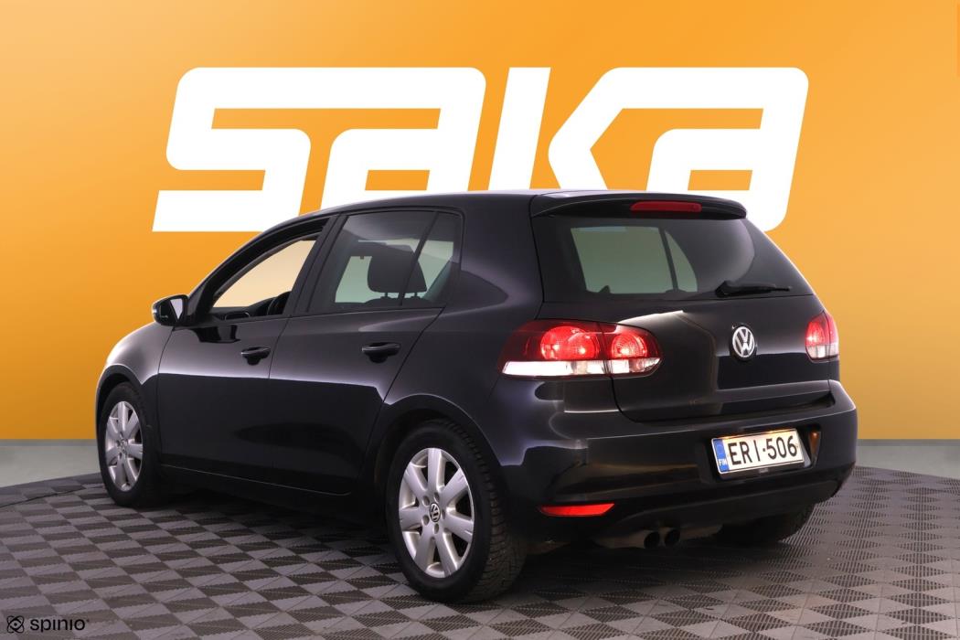 VOLKSWAGEN Golf 2011