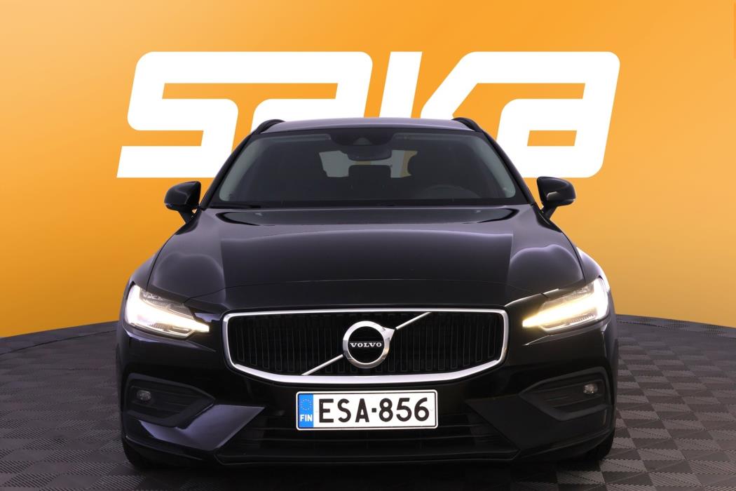 VOLVO V60 2022