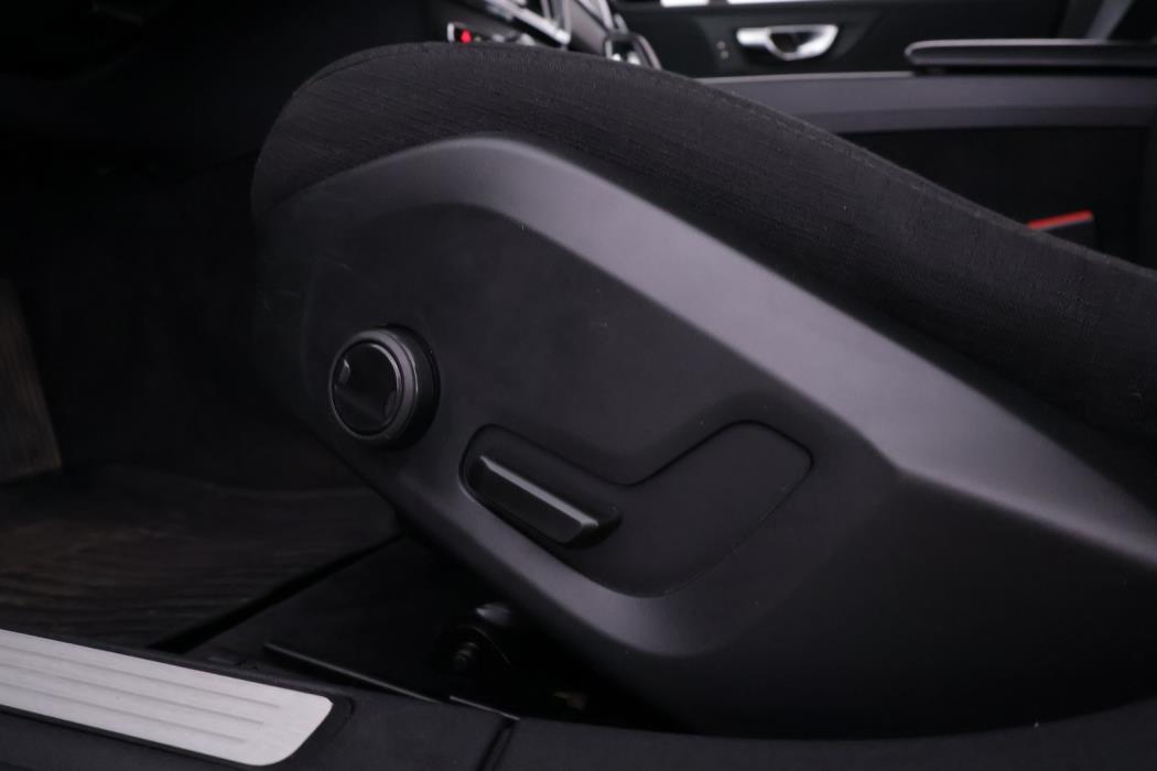 VOLVO V60 2022