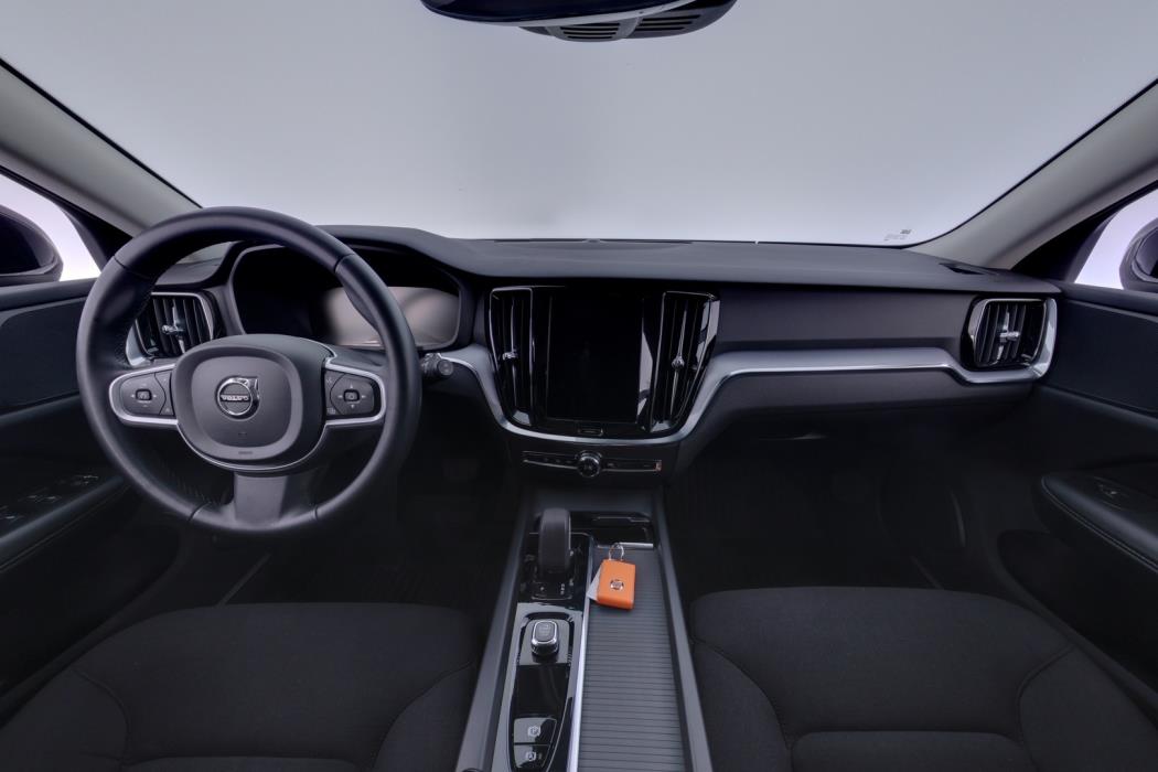 VOLVO V60 2022