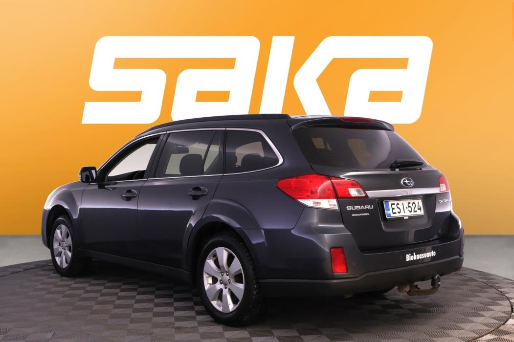 SUBARU Outback 2012
