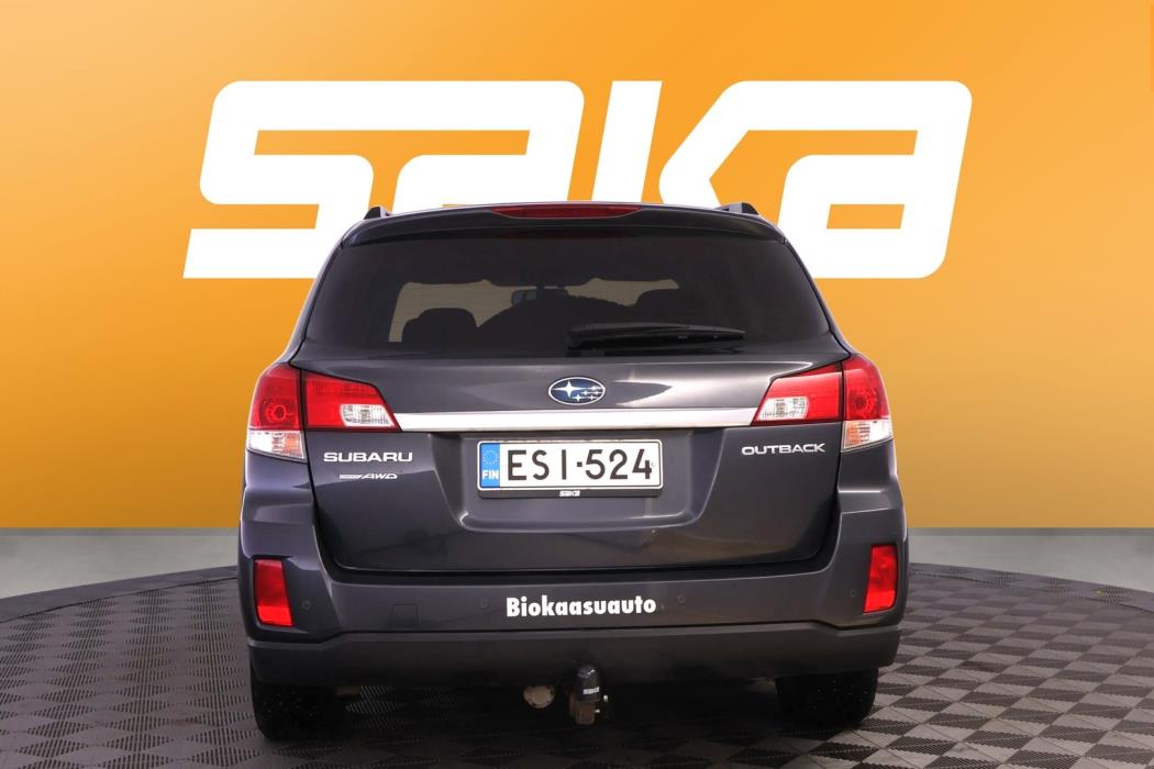 SUBARU Outback 2012