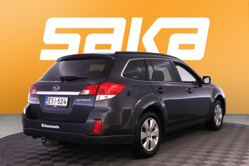 SUBARU Outback 2012