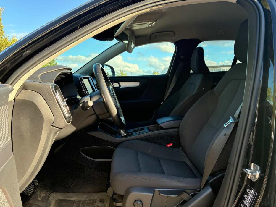VOLVO XC40 2021