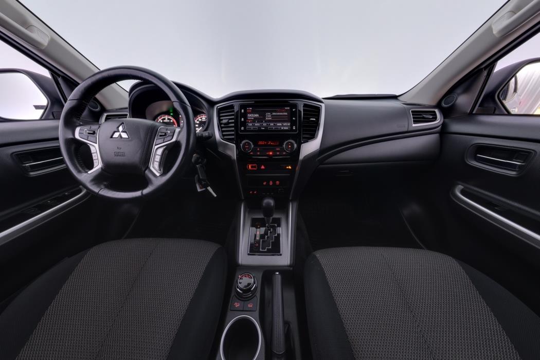 MITSUBISHI L200 2021