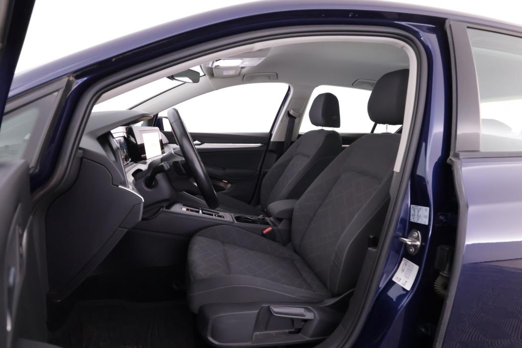 VOLKSWAGEN Golf 2021