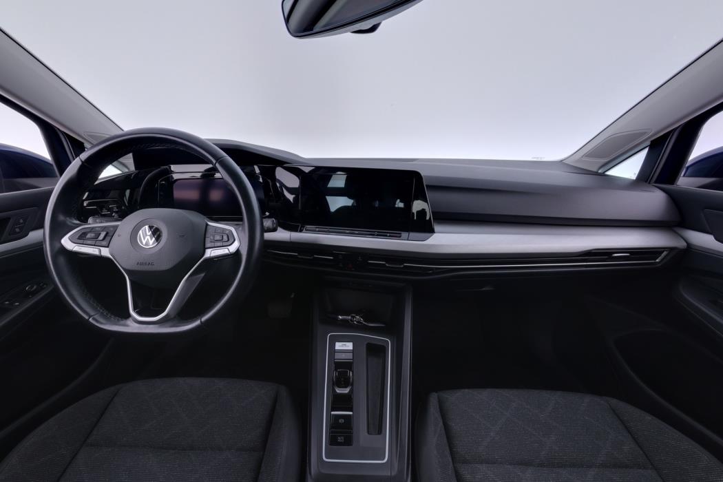 VOLKSWAGEN Golf 2021