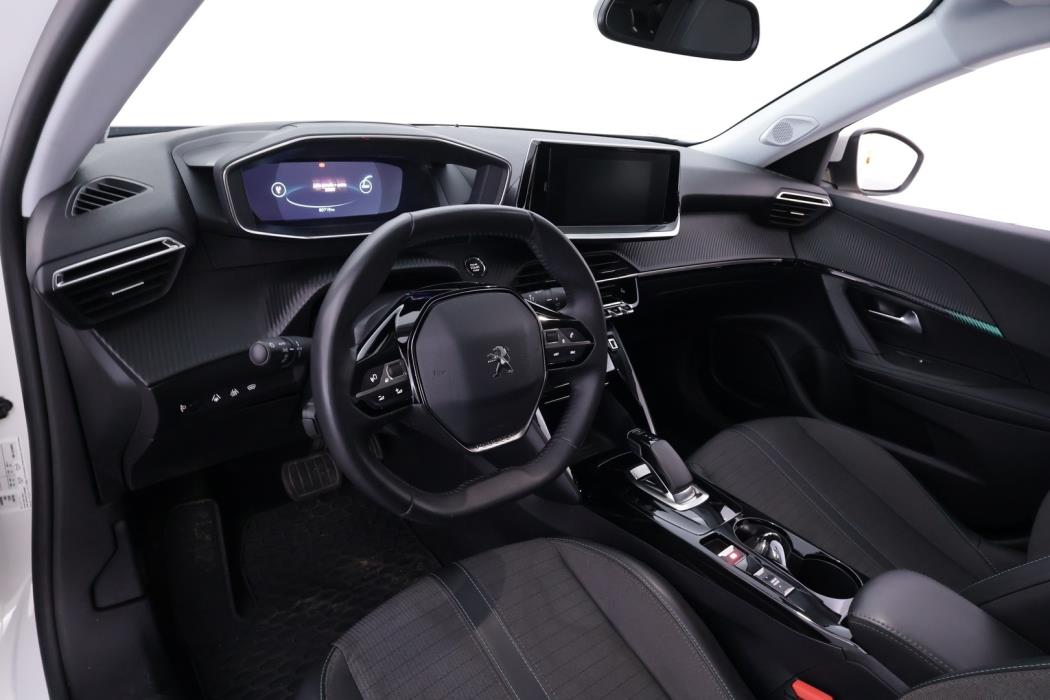 PEUGEOT e-2008 2022