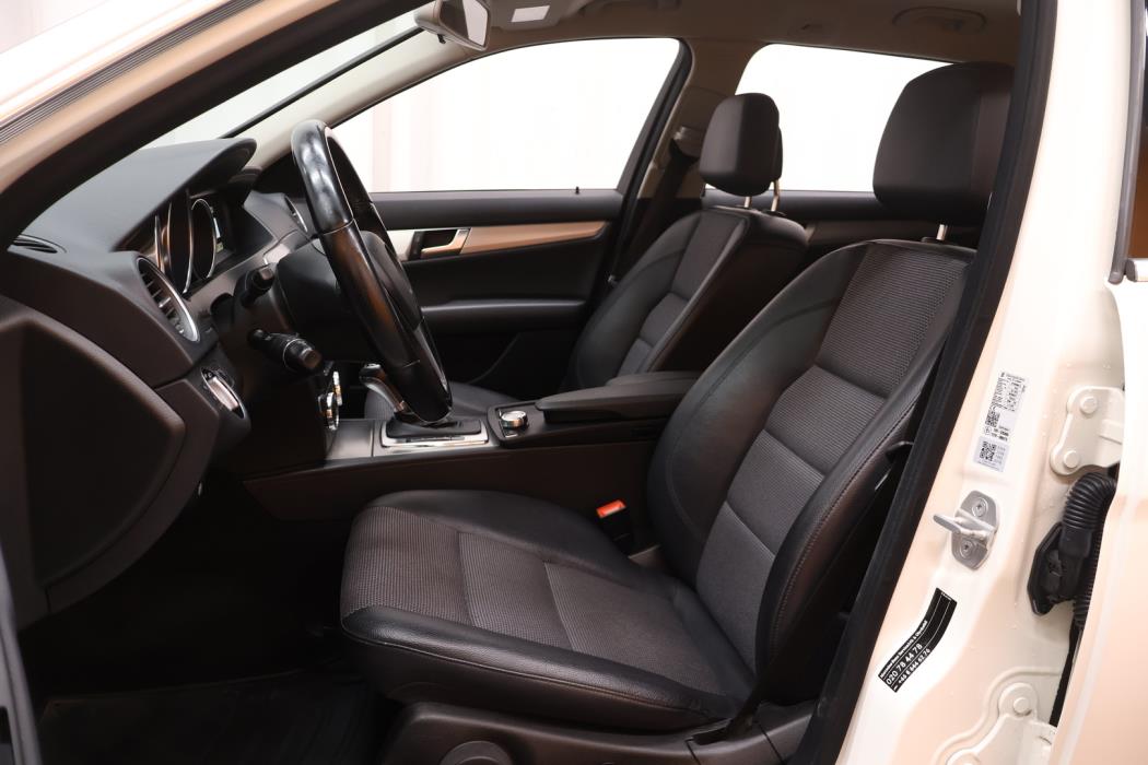 MERCEDES-BENZ C 2012
