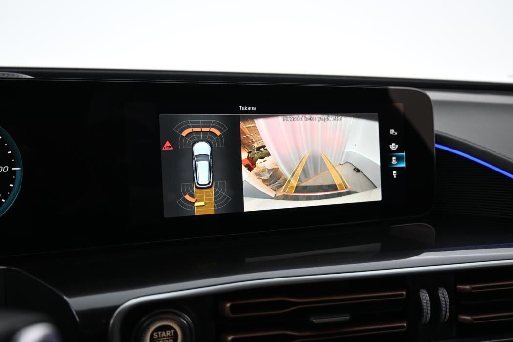 MERCEDES-BENZ EQC 2023